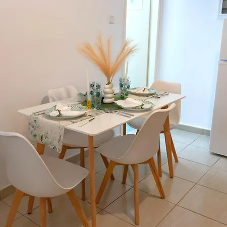 Tree Haven - Near Kourenti With 100mbps Wi-fi *