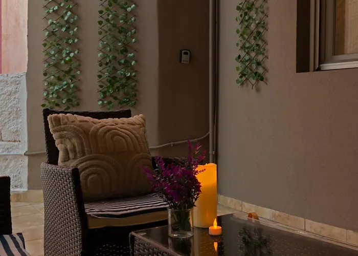 Tree Haven - Near Kourenti With 100mbps Wi-fi * Chalkís